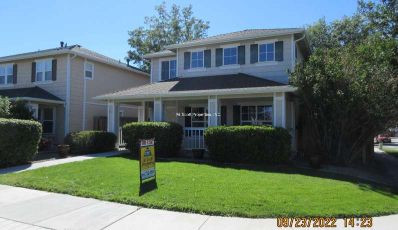 1324 Scotch Pine Way